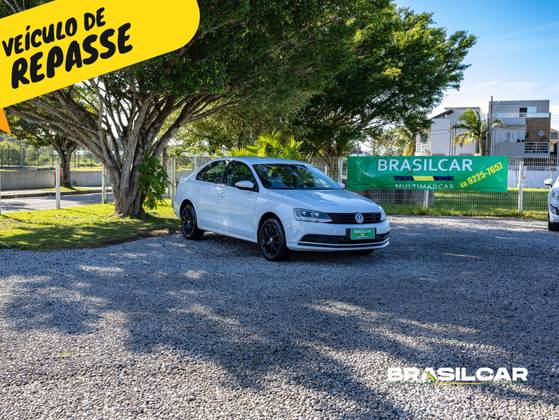 VOLKSWAGEN JETTA 2.0 TRENDLINE FLEX 4P TIPTRONIC